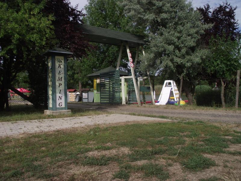 Főbejárat