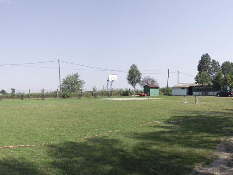 Foci pálya a Bárka látogató központ helyén