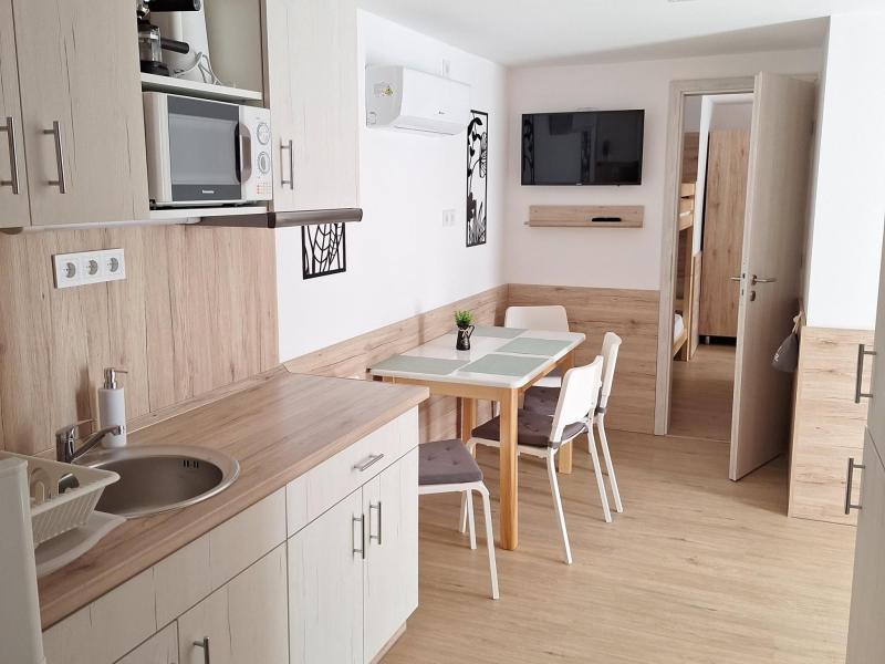 Apartmanház Apartmanház